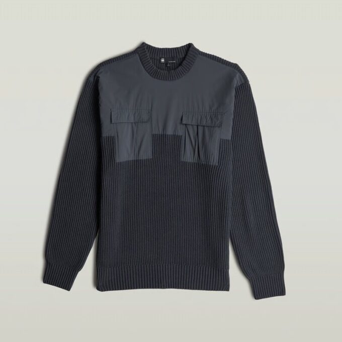 Stickad pullover i vävd blandning Stickad pullover i vävd blandning