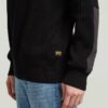 Stickad pullover i vävd blandning Stickad pullover i vävd blandning