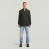 Stickad pullover med halv dragkedja Stickad pullover med halv dragkedja