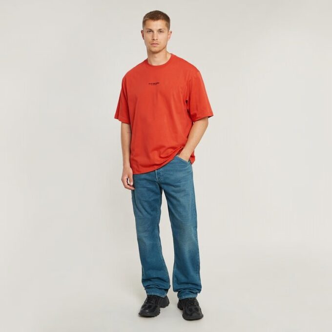 T-shirt med boxig passform och mittbröst