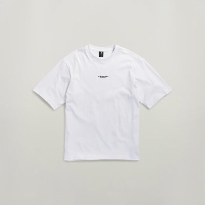 T-shirt med boxig passform och mittbröst T-shirt med boxig passform och mittbröst