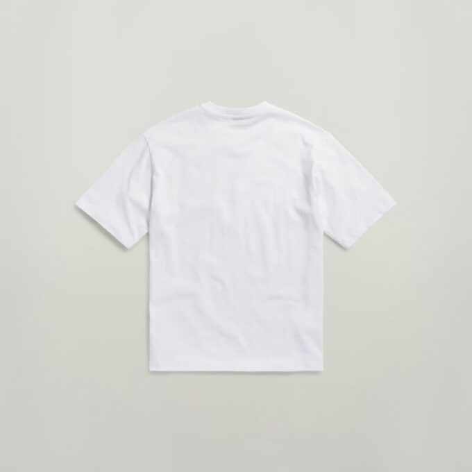 T-shirt med boxig passform och mittbröst T-shirt med boxig passform och mittbröst