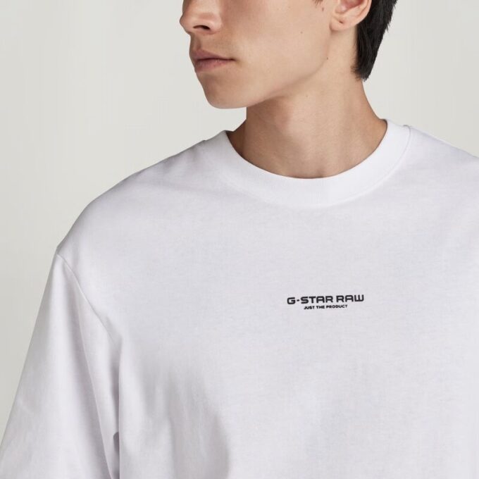 T-shirt med boxig passform och mittbröst T-shirt med boxig passform och mittbröst