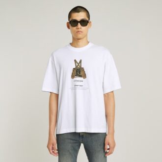 T-shirt med boxigt tryck och arkivtryck