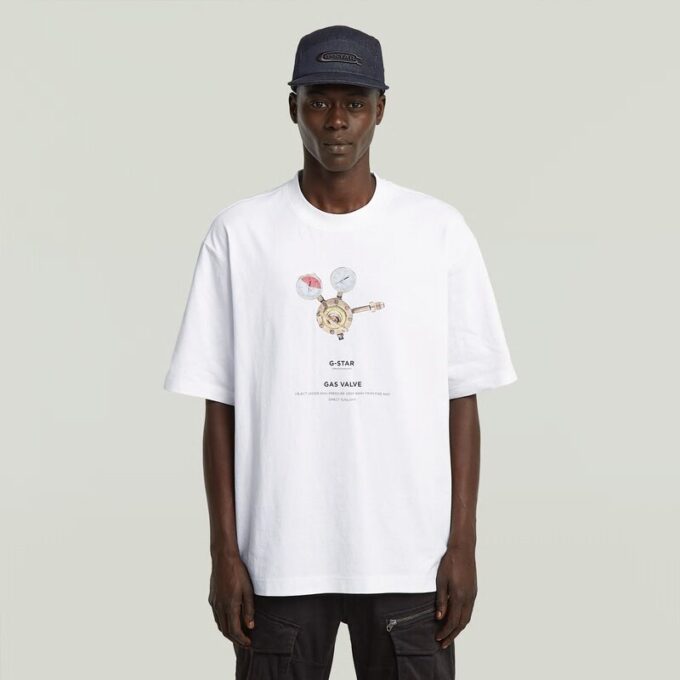 T-shirt med boxigt tryck och arkivtryck