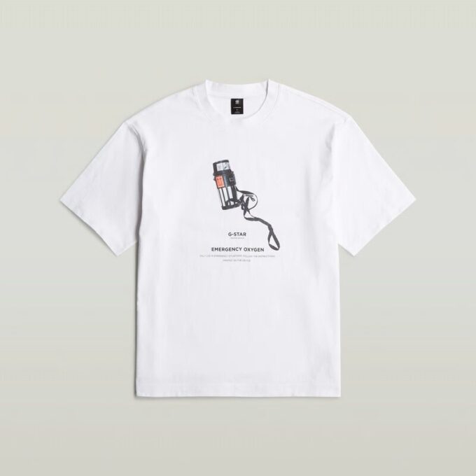 T-shirt med boxigt tryck och arkivtryck