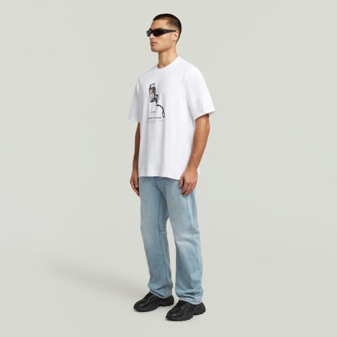 T-shirt med boxigt tryck och arkivtryck