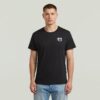 T-shirt med Embro-logotyp T-shirt med Embro-logotyp