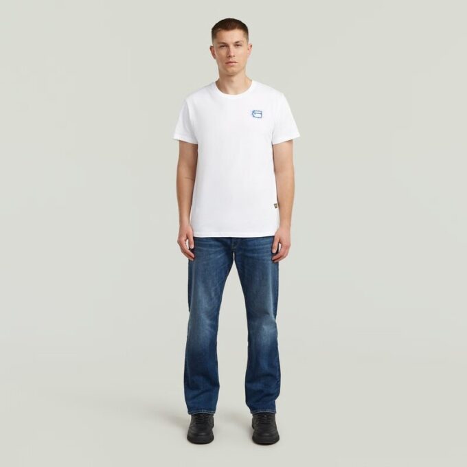 T-shirt med Embro-logotyp T-shirt med Embro-logotyp