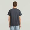 T-shirt med fickor och tygblandning