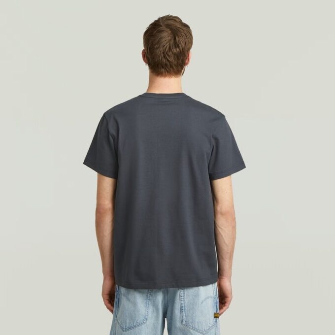 T-shirt med fickor och tygblandning