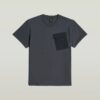 T-shirt med fickor och tygblandning