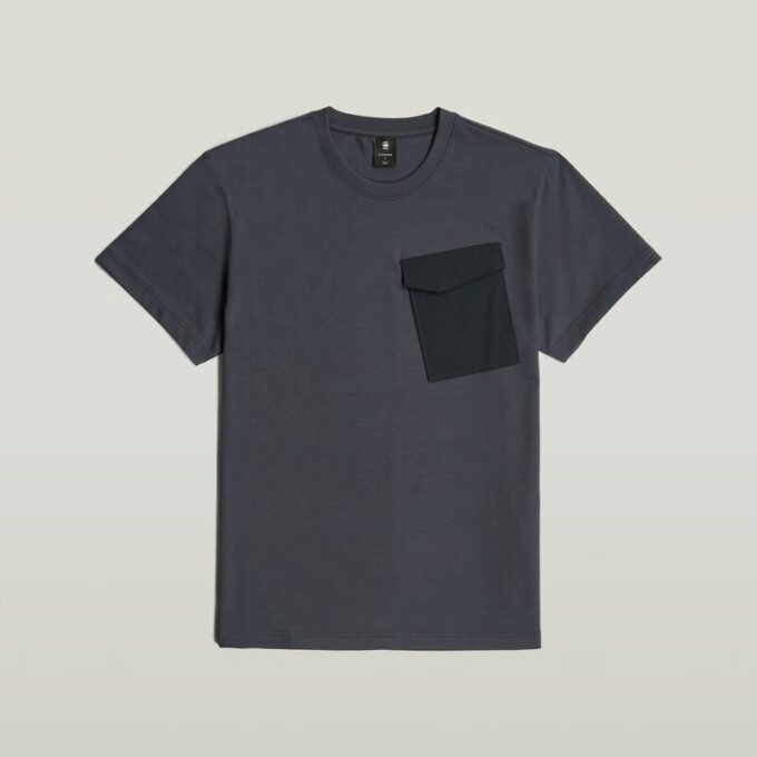 T-shirt med fickor och tygblandning
