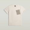 T-shirt med fickor och tygblandning