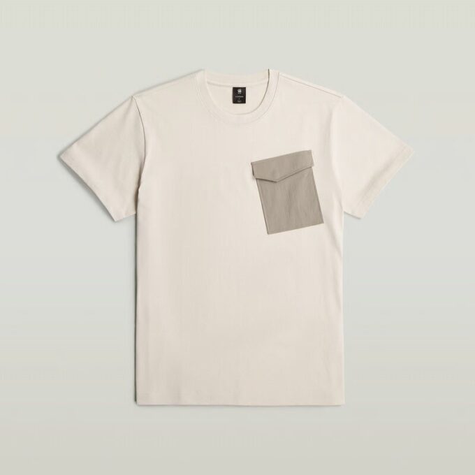 T-shirt med fickor och tygblandning