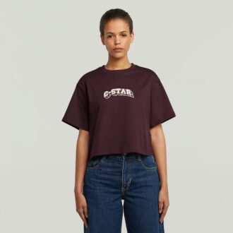 T-shirt med filtlogotyp och boxig design
