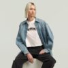 T-shirt med filtlogotyp och boxig design T-shirt med filtlogotyp och boxig design