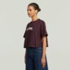 T-shirt med filtlogotyp och boxig design T-shirt med filtlogotyp och boxig design