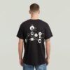 T-shirt med grafisk kant baktill
