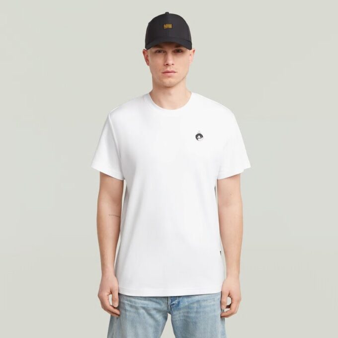 T-shirt med grafisk kant baktill