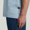 T-shirt med grafisk kant baktill