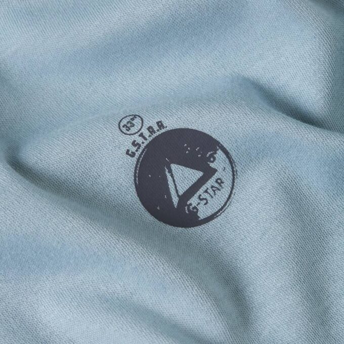 T-shirt med grafisk kant baktill