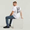 T-shirt med grafisk rygg T-shirt med grafisk rygg