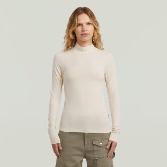 T-shirt med häftig mönster