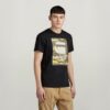 T-shirt med kamouflagemönster T-shirt med kamouflagemönster