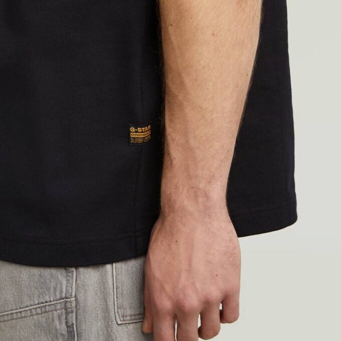 T-shirt med lappar och lös passform T-shirt med lappar och lös passform