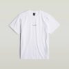 T-shirt med logotyp i mitten av bröstet