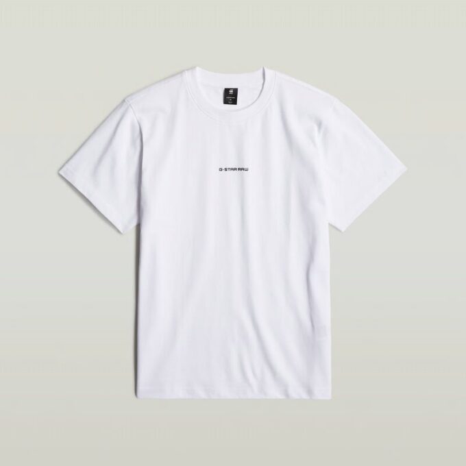 T-shirt med logotyp i mitten av bröstet