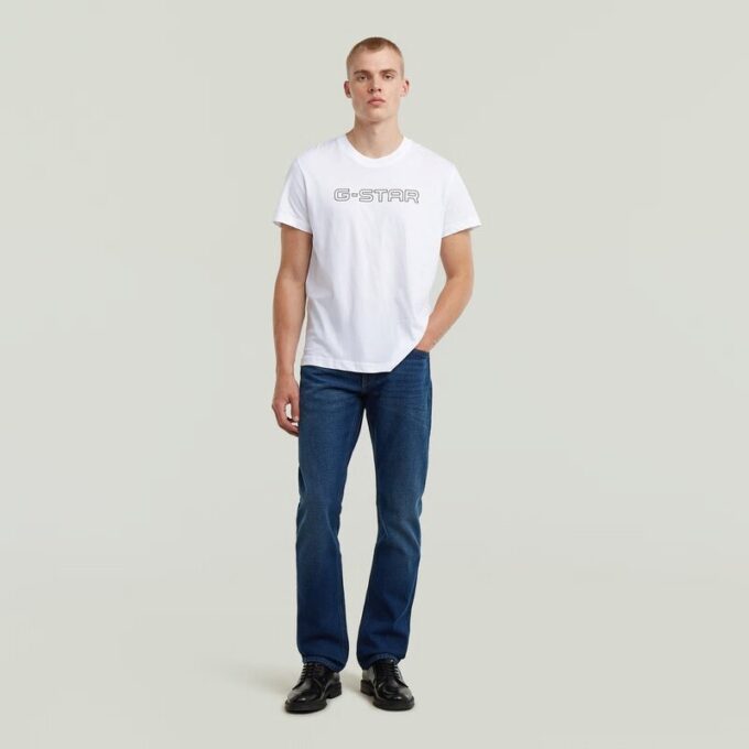 T-shirt med logotyp och kontur T-shirt med logotyp och kontur