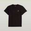 T-shirt med logotyp på bröstet T-shirt med logotyp på bröstet