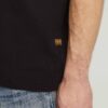 T-shirt med logotyp på bröstet T-shirt med logotyp på bröstet