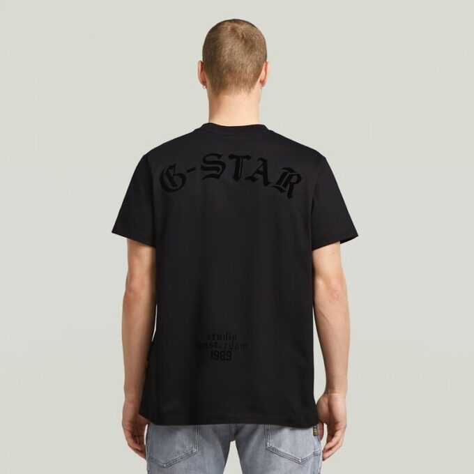 T-shirt med lös passform och flockmönster T-shirt med lös passform och flockmönster