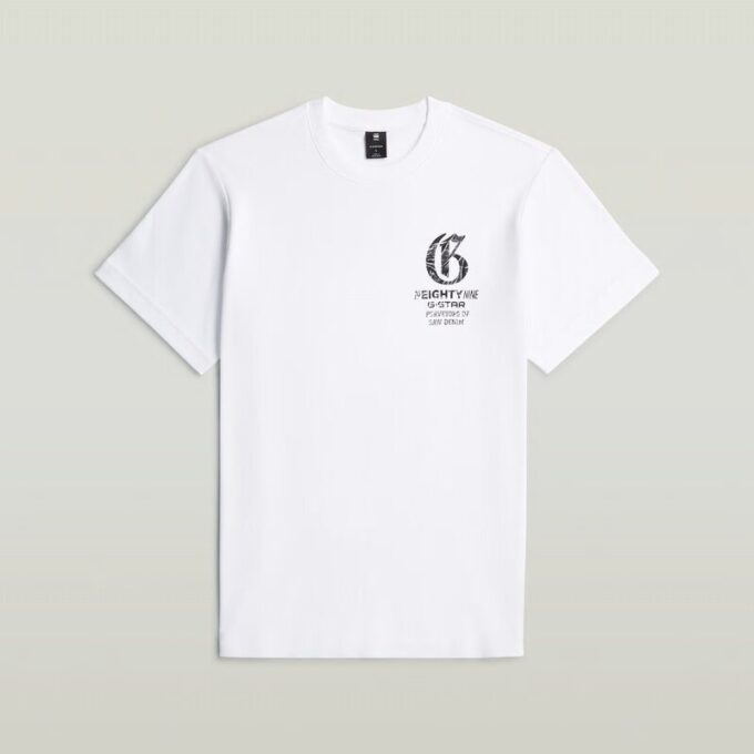 T-shirt med löst tryck och tryck på bröstet