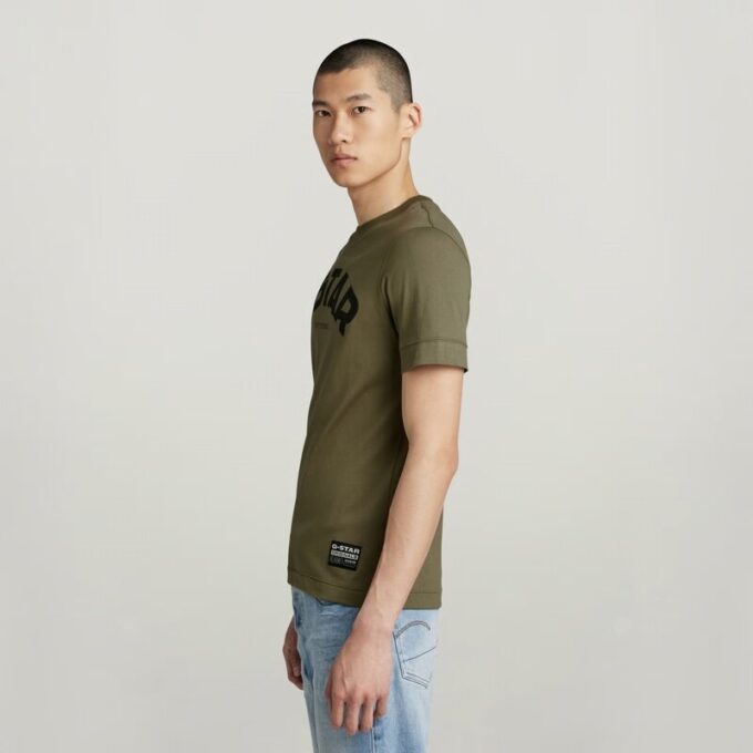 T-shirt med pufflogotyp T-shirt med pufflogotyp