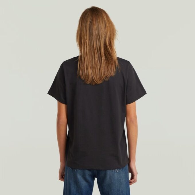 T-shirt med rund halsringning T-shirt med rund halsringning