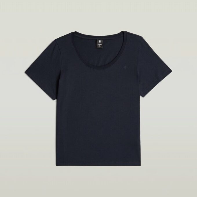 T-shirt med rund halsringning T-shirt med rund halsringning