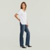 T-shirt med rund halsringning T-shirt med rund halsringning