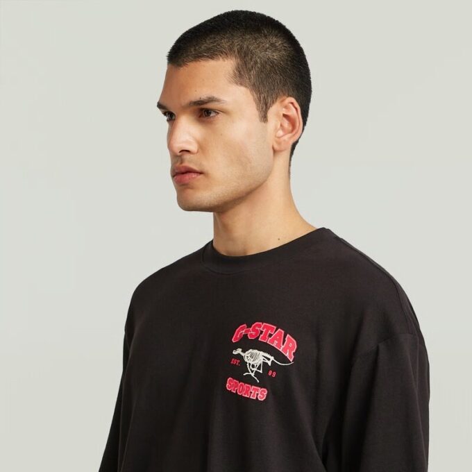 T-shirt med rutmönster och hundmotiv T-shirt med rutmönster och hundmotiv