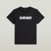 T-shirt med sliten logotyp och grafik T-shirt med sliten logotyp och grafik