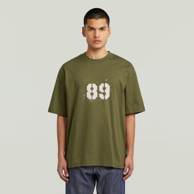 T-shirt med sprayad 89-rygg T-shirt med sprayad 89-rygg