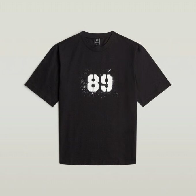 T-shirt med sprayad 89-rygg T-shirt med sprayad 89-rygg
