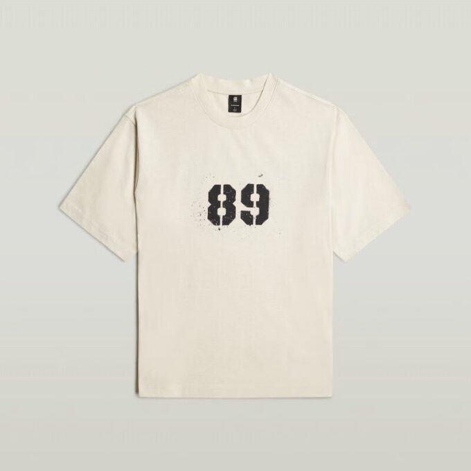 T-shirt med sprayad 89-rygg T-shirt med sprayad 89-rygg