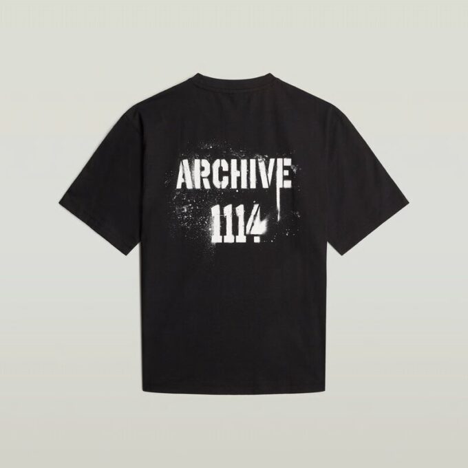 T-shirt med sprayad 89-rygg T-shirt med sprayad 89-rygg