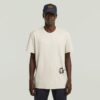 T-shirt med sprayad grafik T-shirt med sprayad grafik