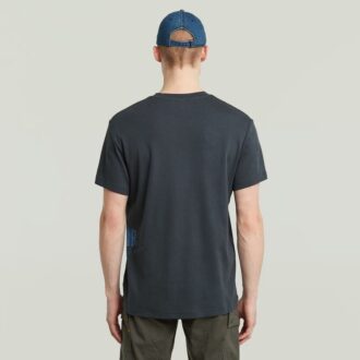 T-shirt med sprayad grafik