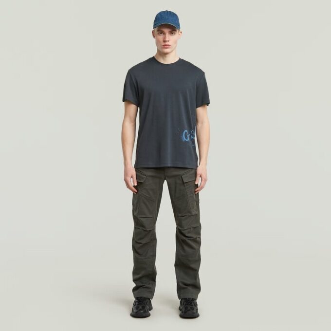 T-shirt med sprayad grafik T-shirt med sprayad grafik